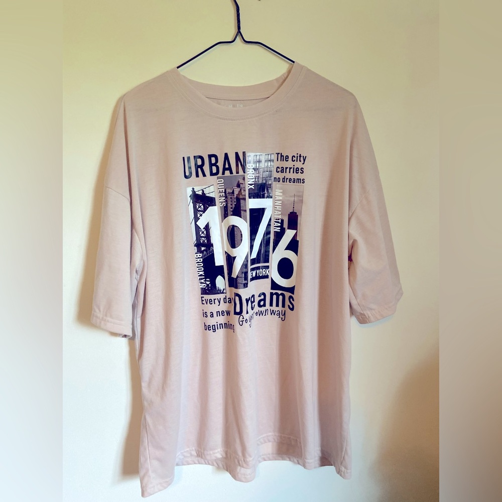 Shein Urban 1976 Dream New York T-shirt Tan Go your own way. Unisex oversize tee